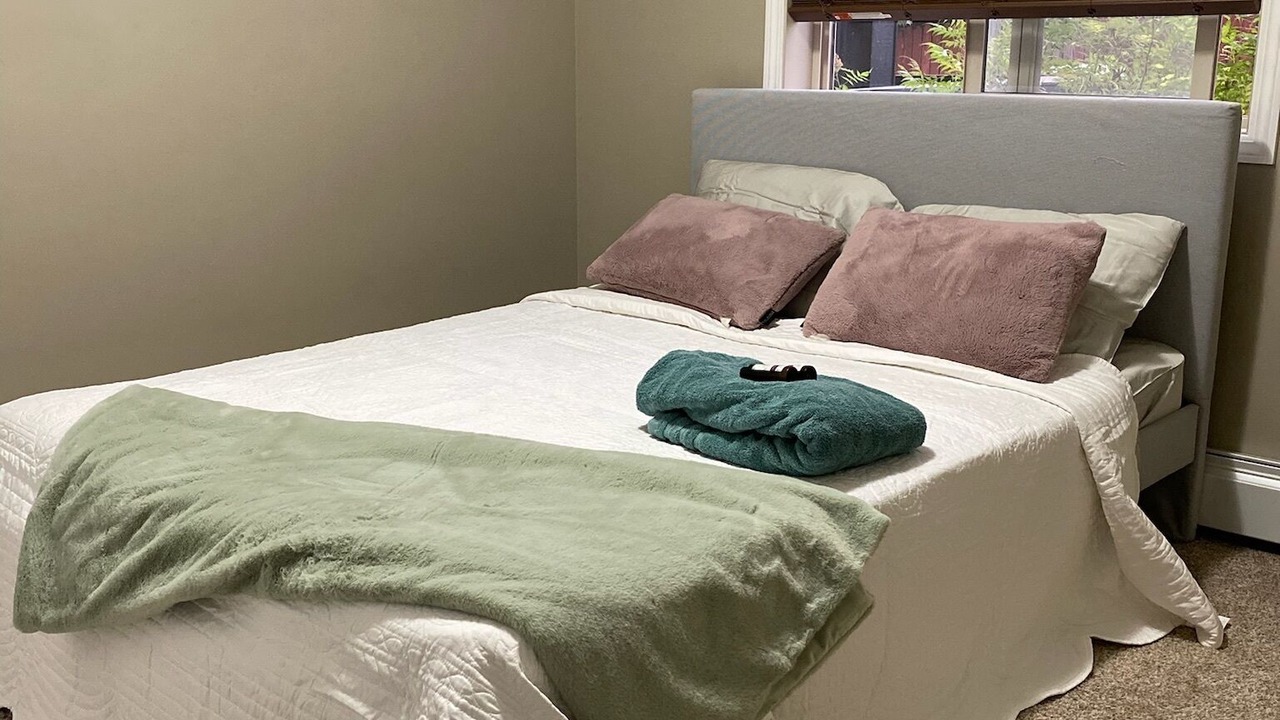 Photo of Bedroom in Radisson Heights - Albert Park