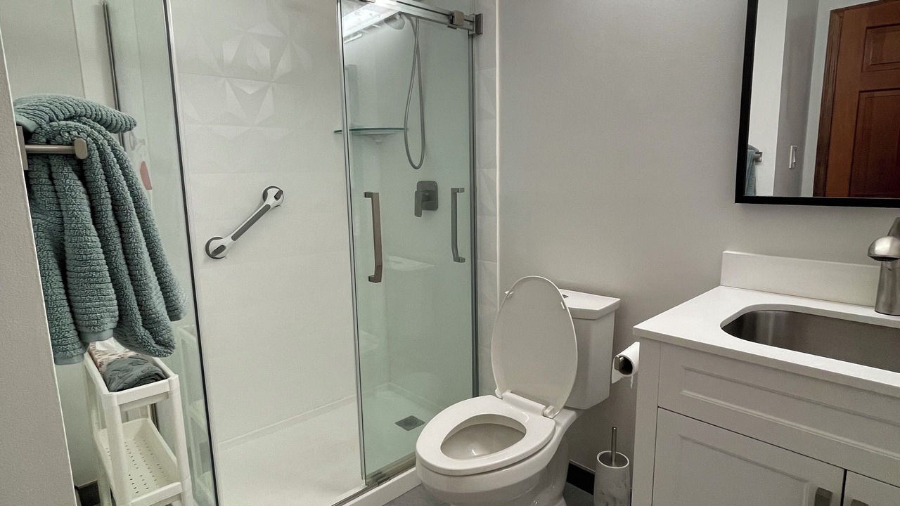 Photo of Bathroom in Saanich