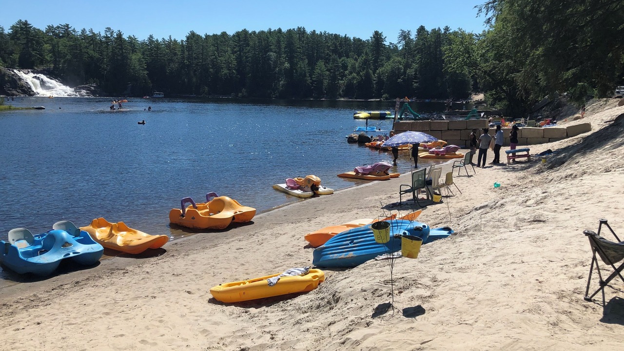 Photo of Others in Bracebridge