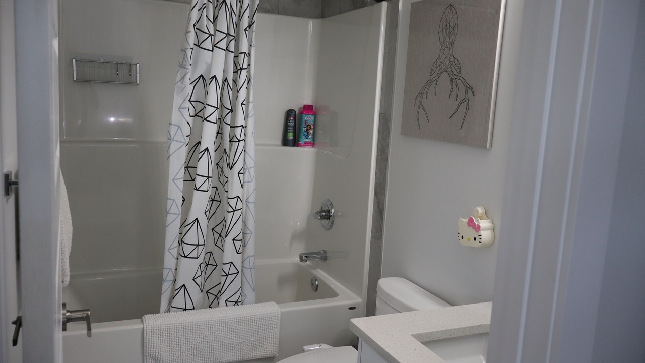 Photo of Bathroom in Leduc County