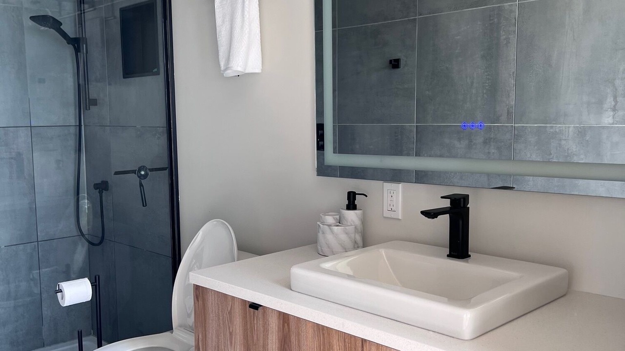 Photo of Bathroom in Les Eboulements