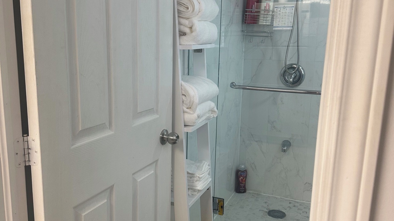 Photo of Bathroom in Newtonbrook