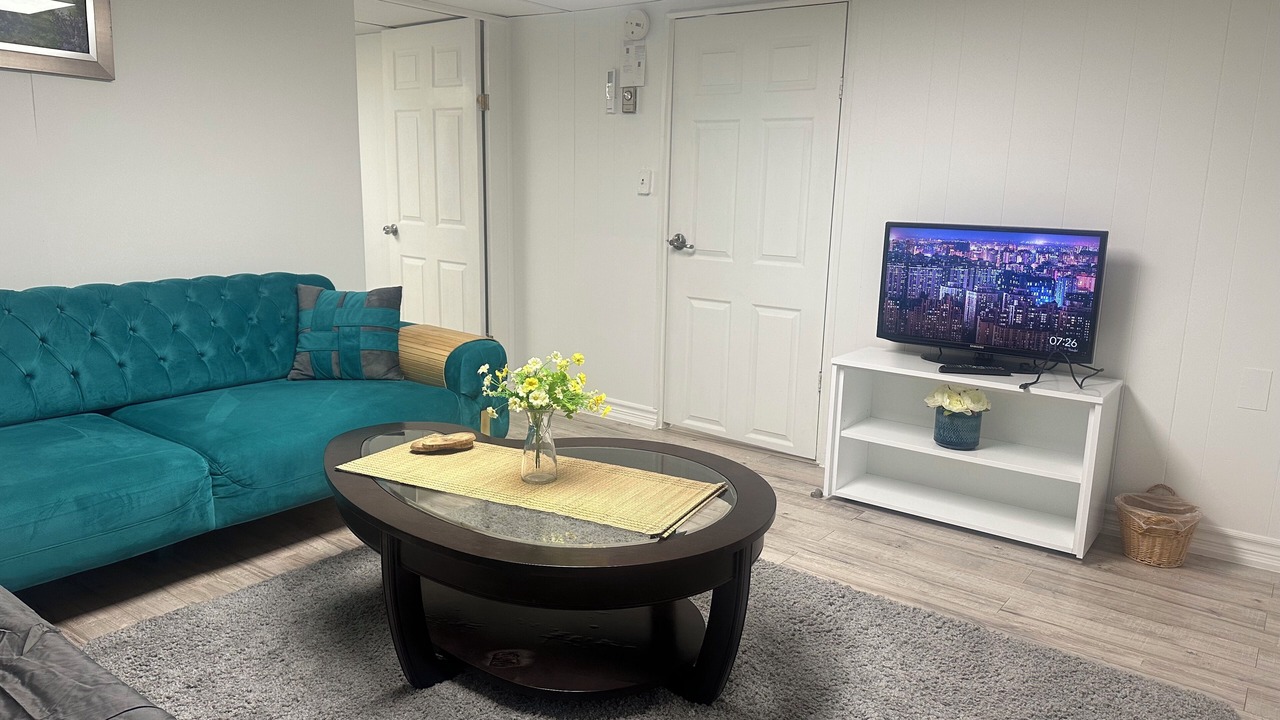 Photo of Livingroom in Newtonbrook