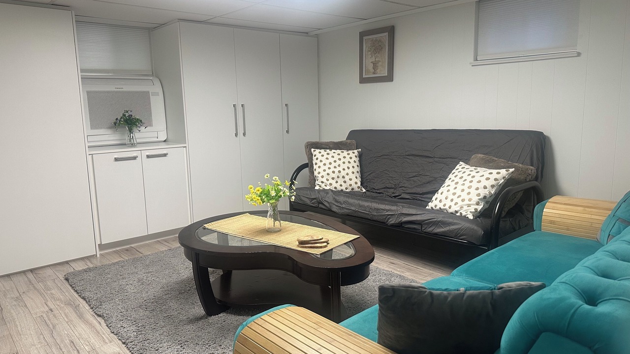 Photo of Livingroom in Newtonbrook