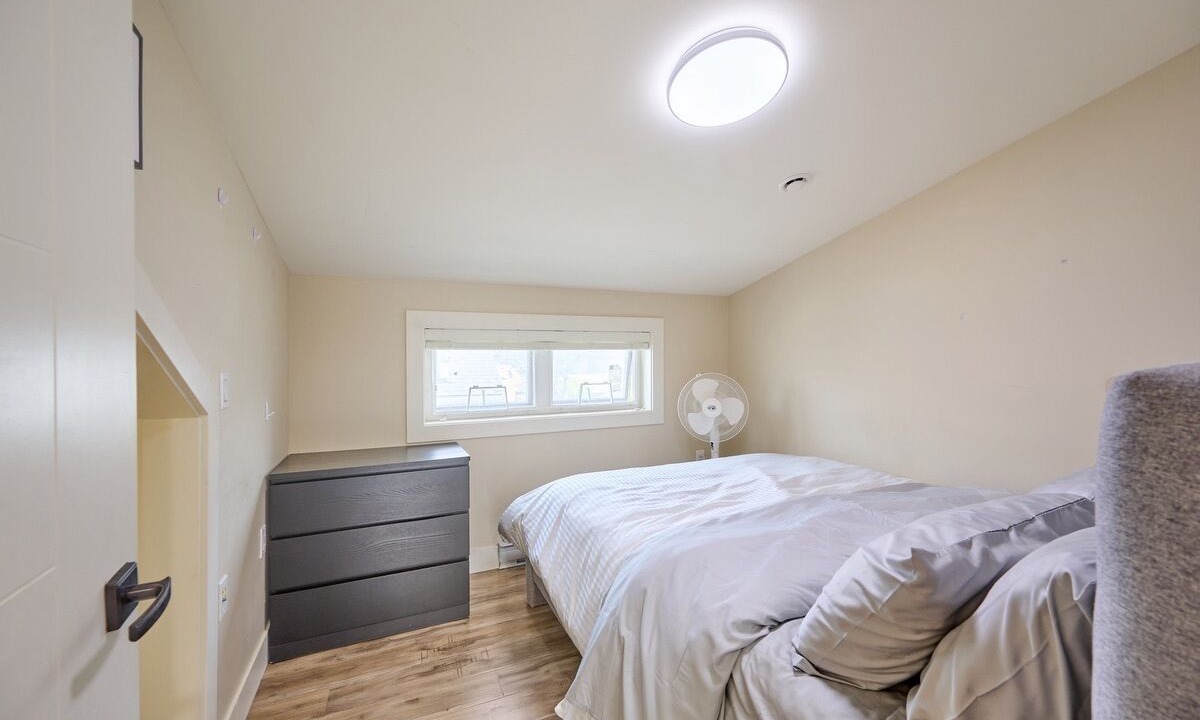 Photo of Bedroom in Sunset