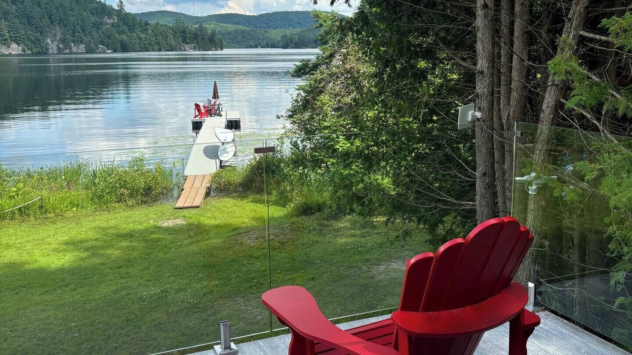 Photo of Patio Balcony in Val-des-Monts