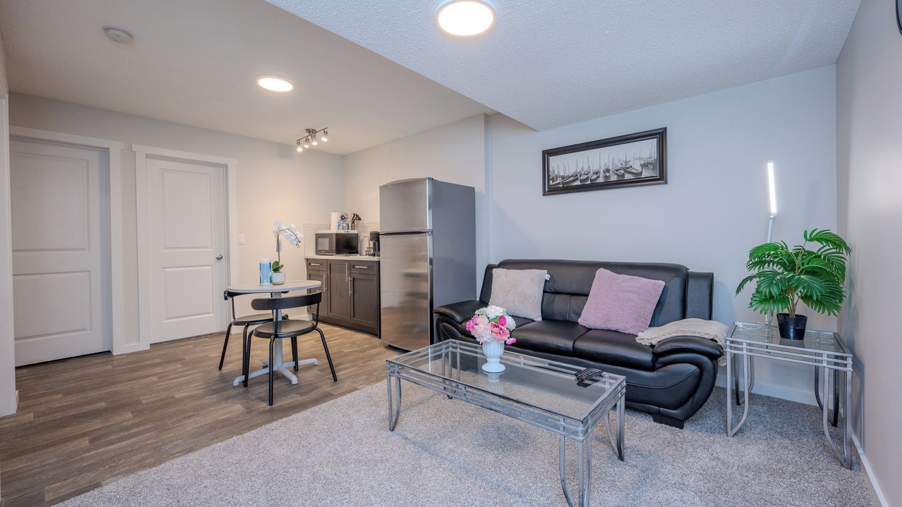 Photo of Livingroom in Airdrie