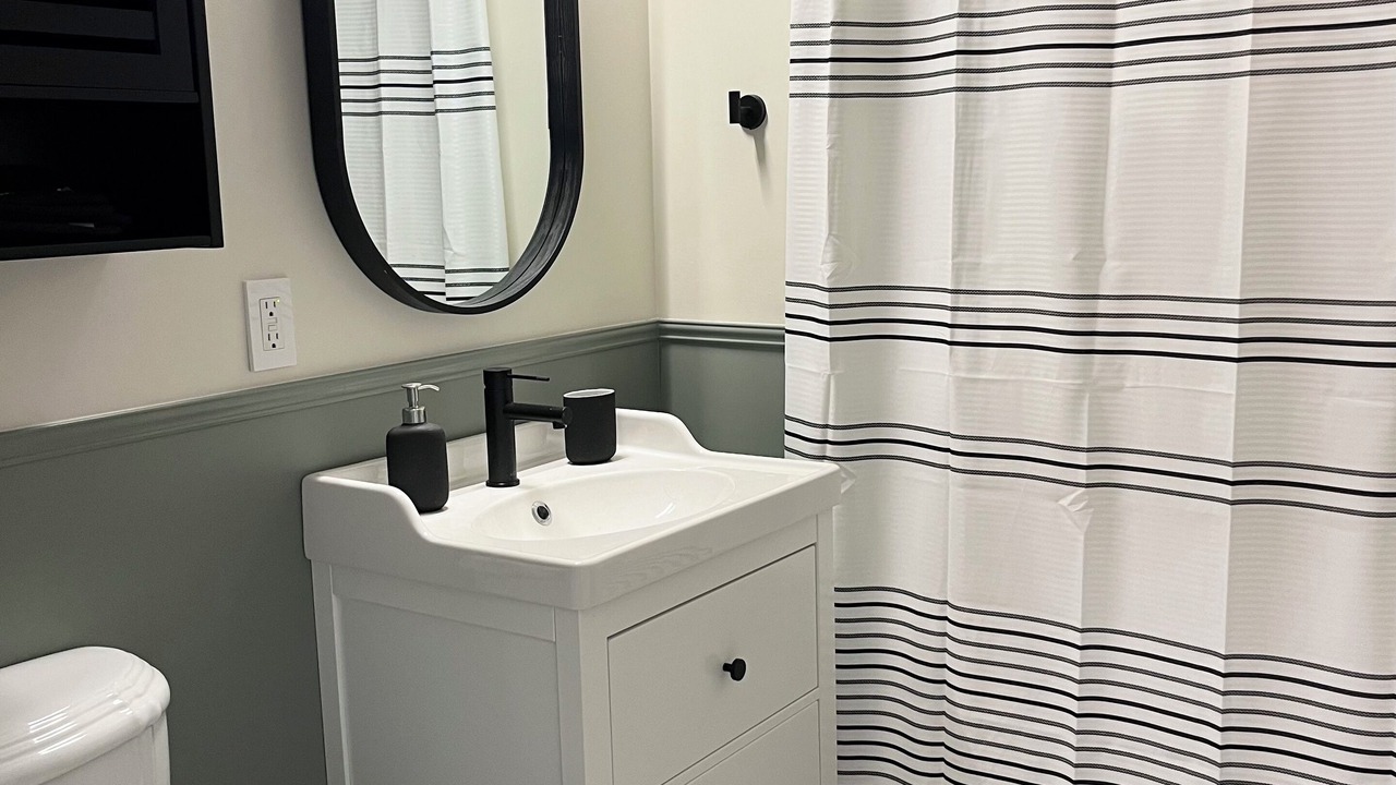 Photo of Bathroom in Fernwood