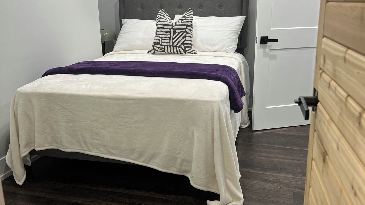Photo of Bedroom in Erin Mills