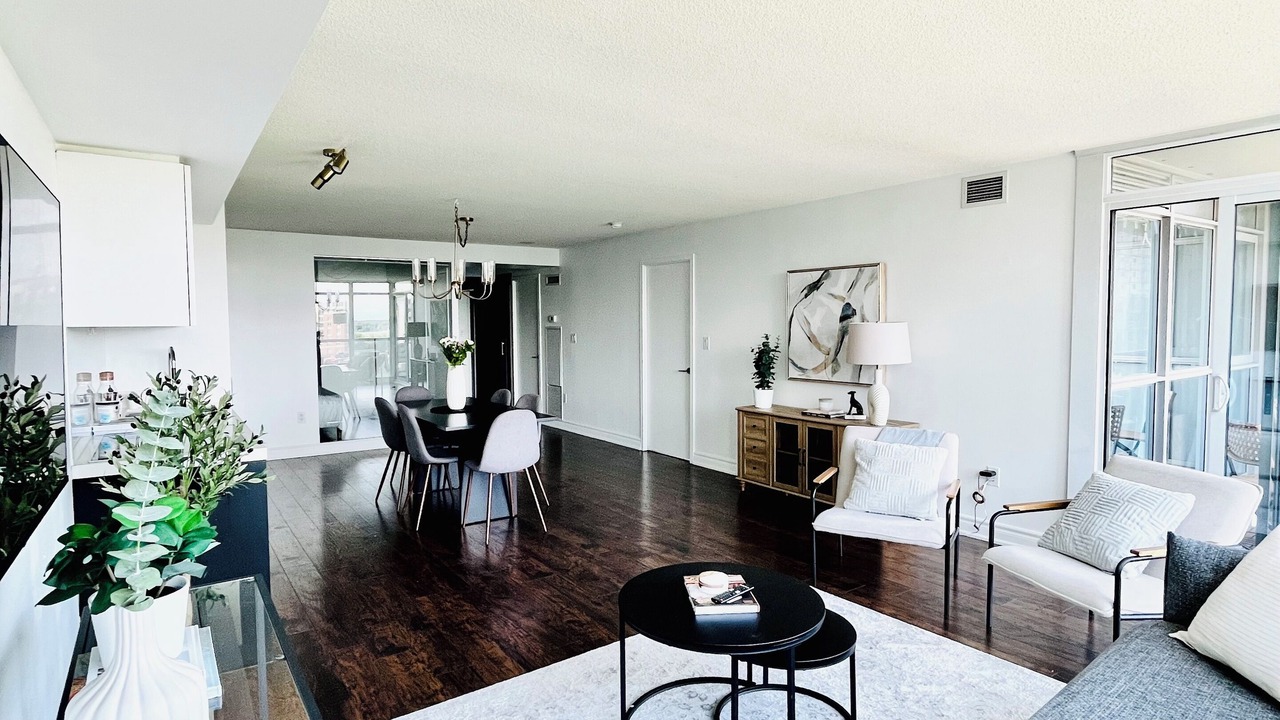 Photo of Livingroom in Wellington Place