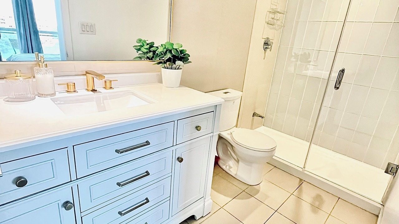 Photo of Bathroom in Wellington Place
