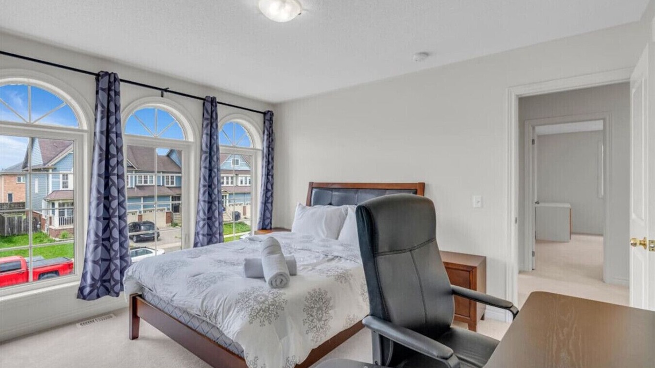 Photo of Bedroom in Thorold