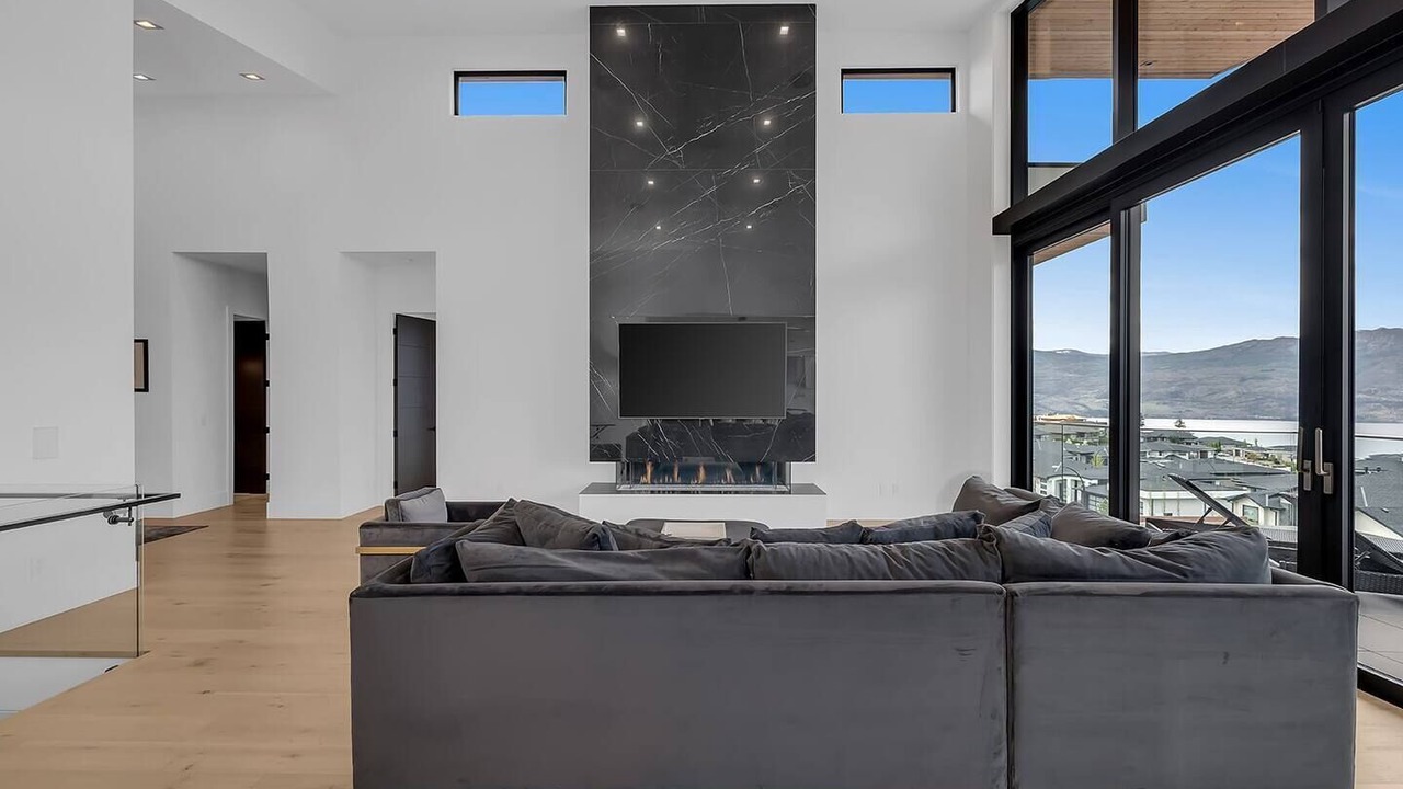 Photo of Livingroom in Central Okanagan