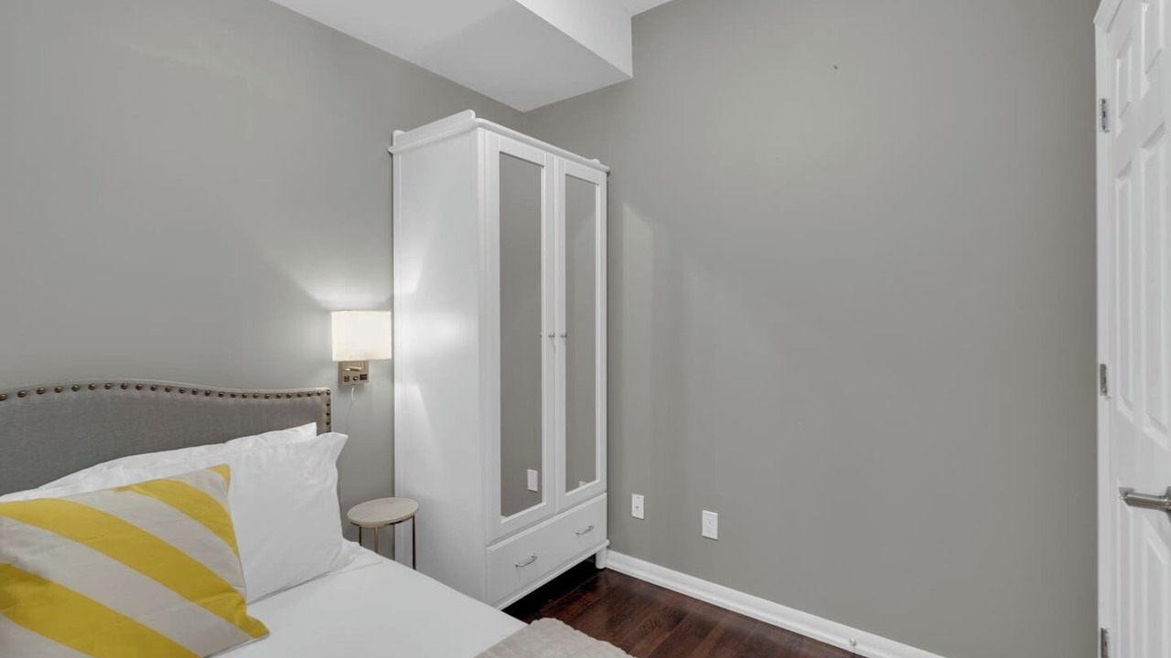 Photo of Bedroom in Fort York
