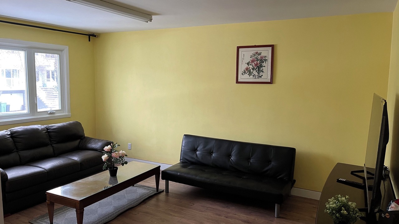 Photo of Livingroom in LaSalle