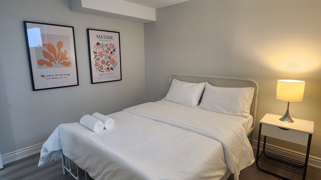 Photo of Bedroom in Thorold