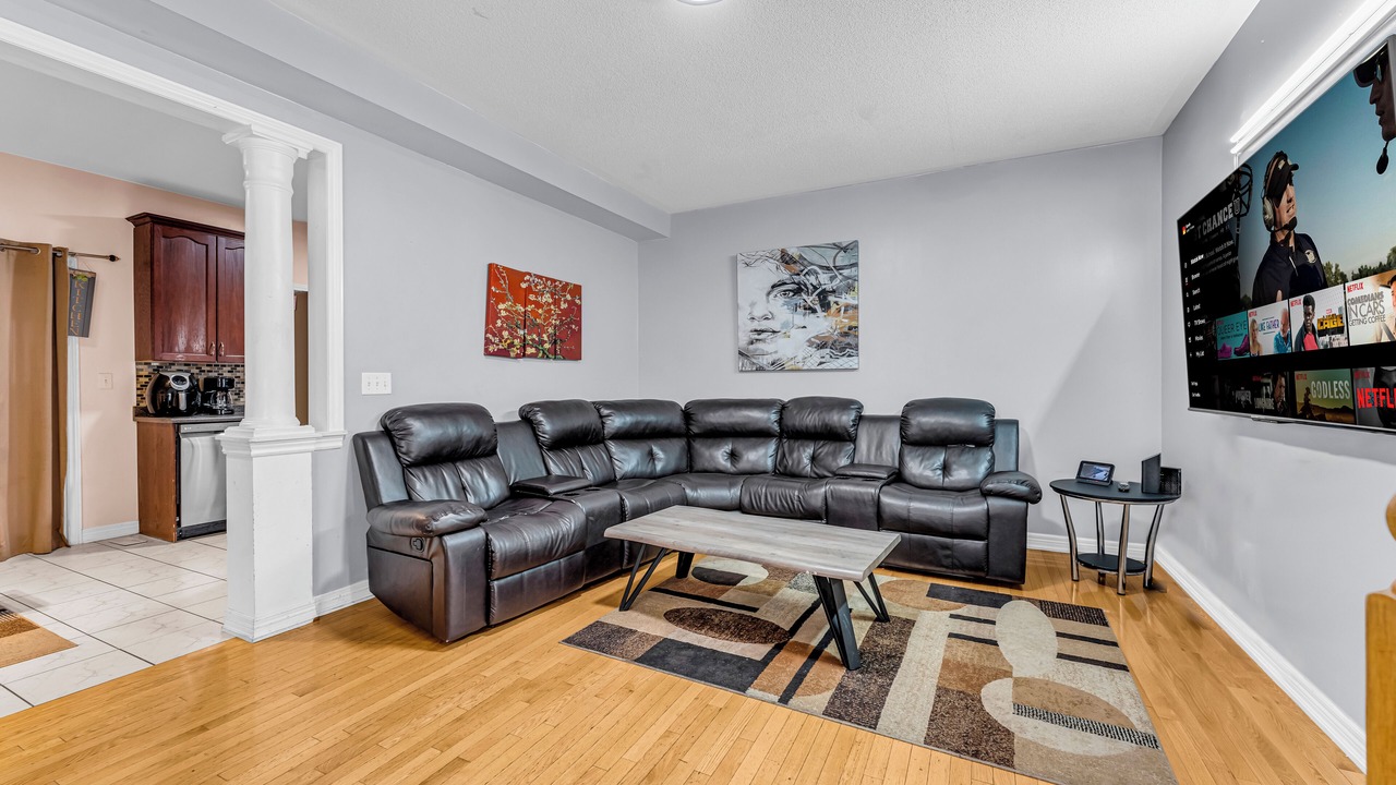 Photo of Livingroom in Brampton