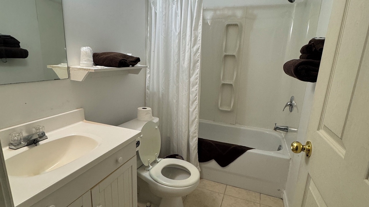 Photo of Bathroom in Edgetts Landing