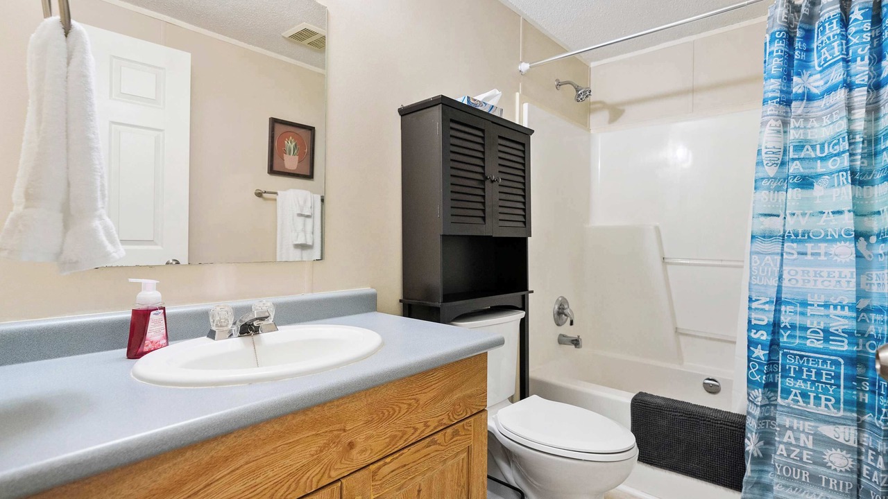 Photo of Bathroom in Sylvan Lake