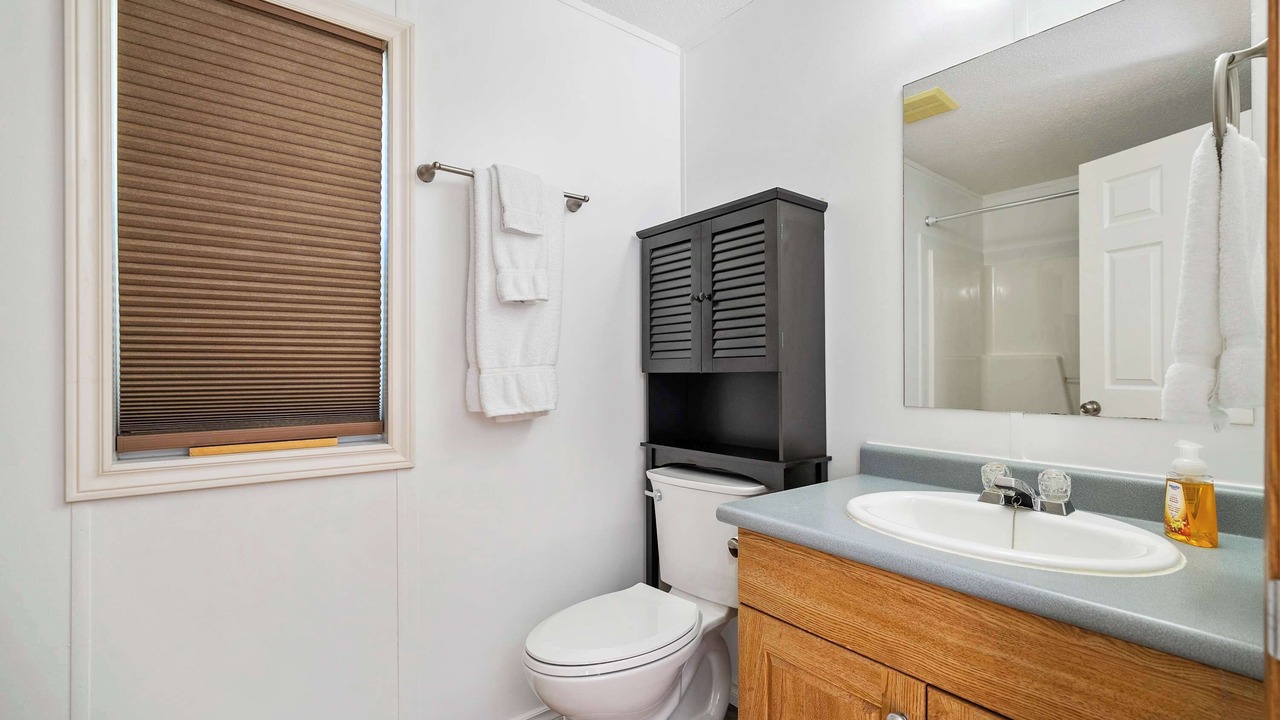 Photo of Bathroom in Sylvan Lake
