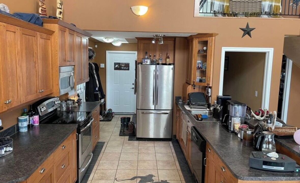 Photo of Kitchen in Division No. 11