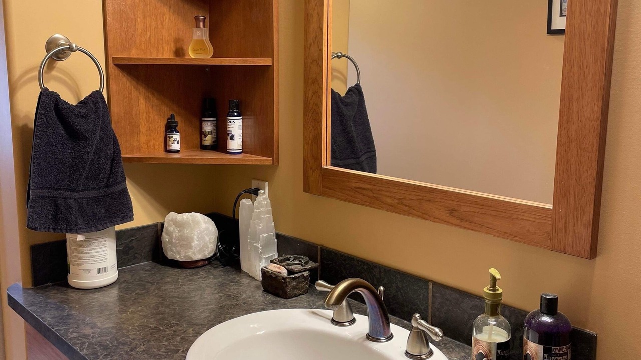 Photo of Bathroom in Division No. 11