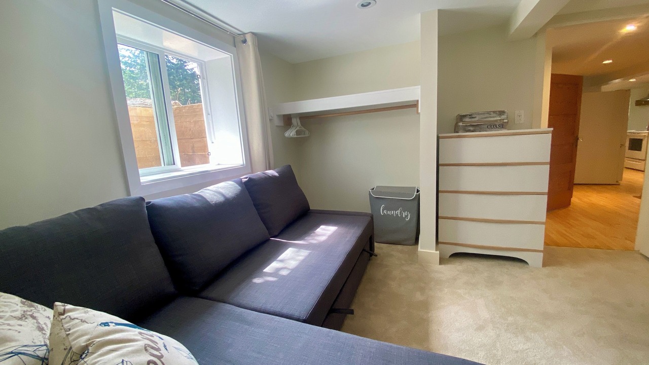 Photo of Livingroom in Shawnigan Lake