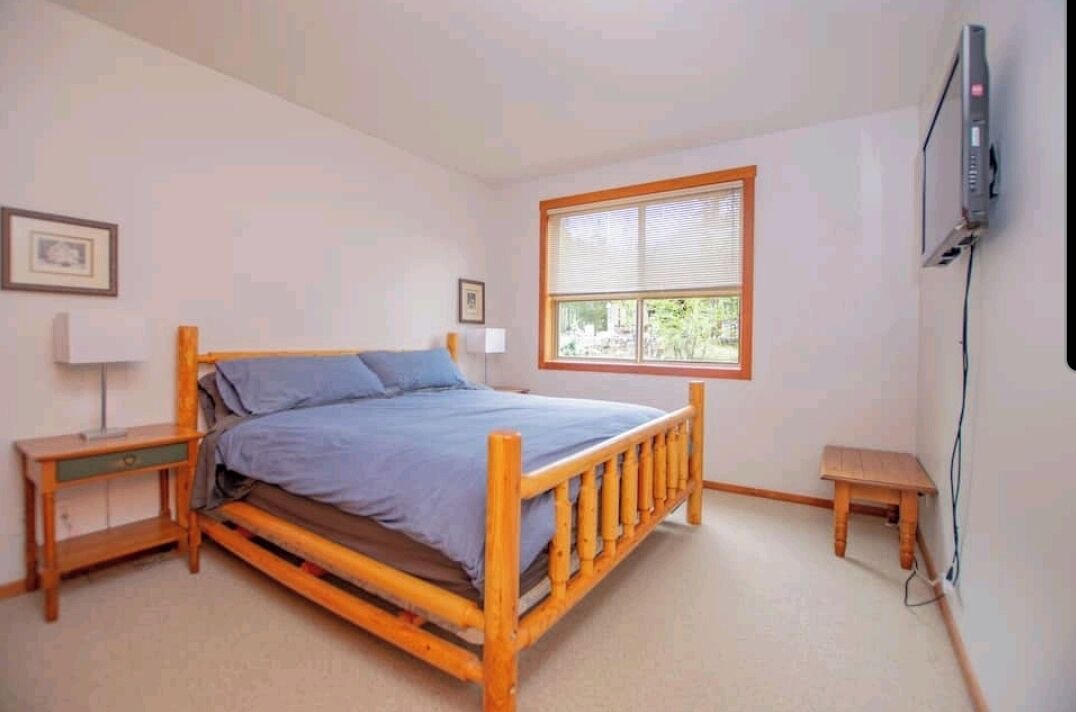 Photo of Bedroom in East Kootenay
