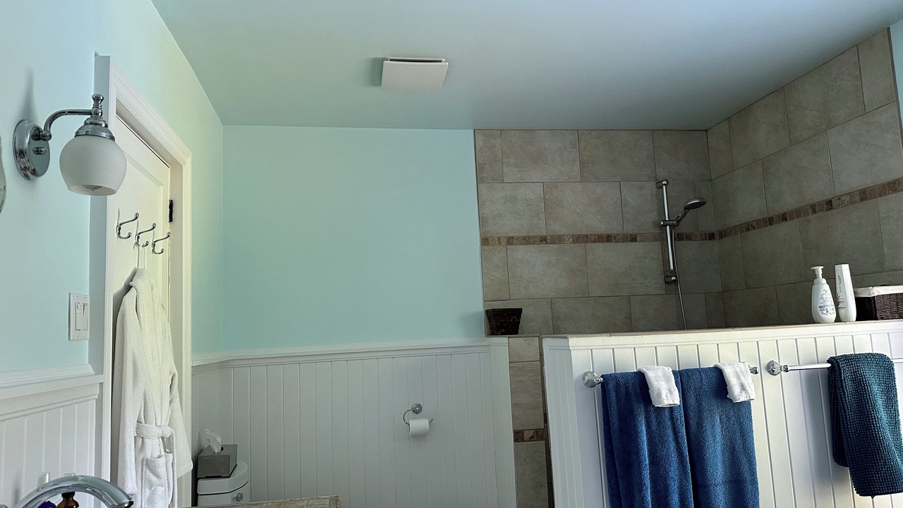 Photo of Bathroom in Sainte-Agathe-des-Monts