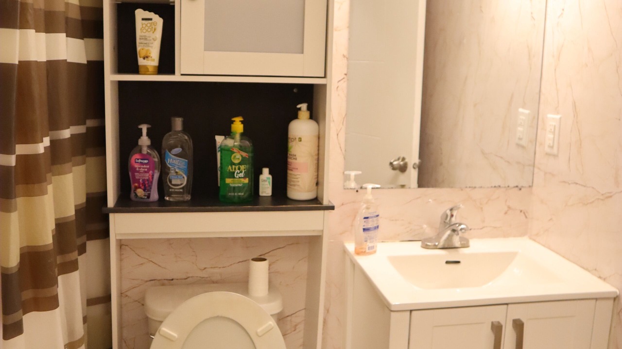 Photo of Bathroom in East Kildonan