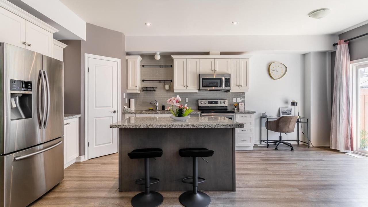Photo of Kitchen in Stoney Creek