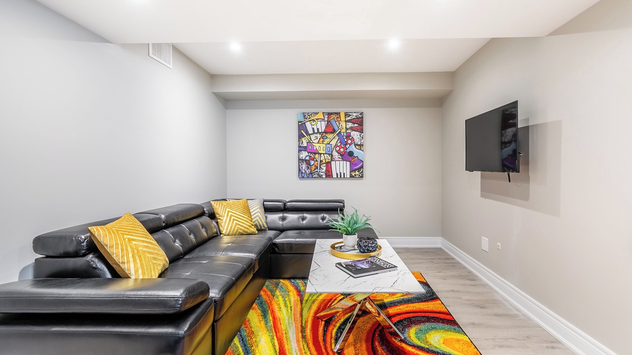 Photo of Livingroom in Stoney Creek