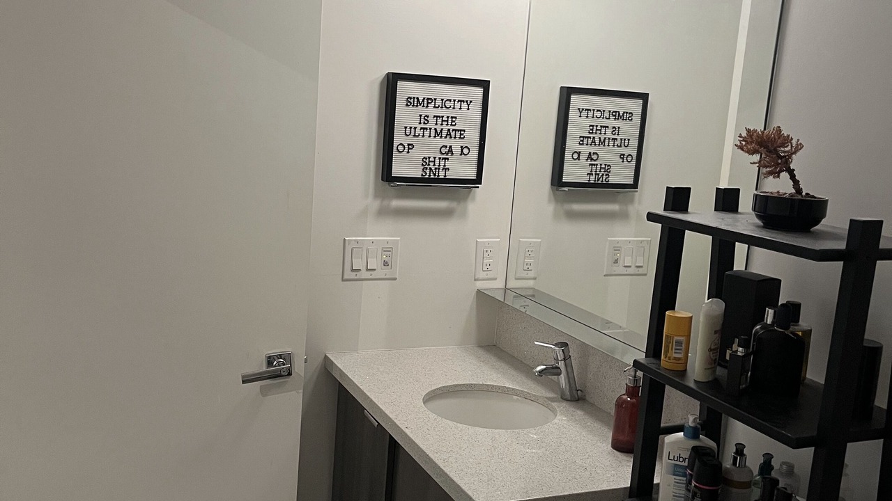 Photo of Bathroom in Fashion District
