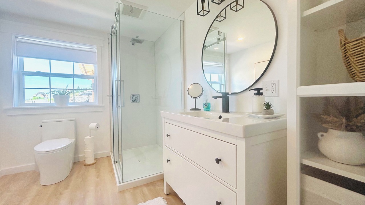 Photo of Bathroom in Blue Rocks