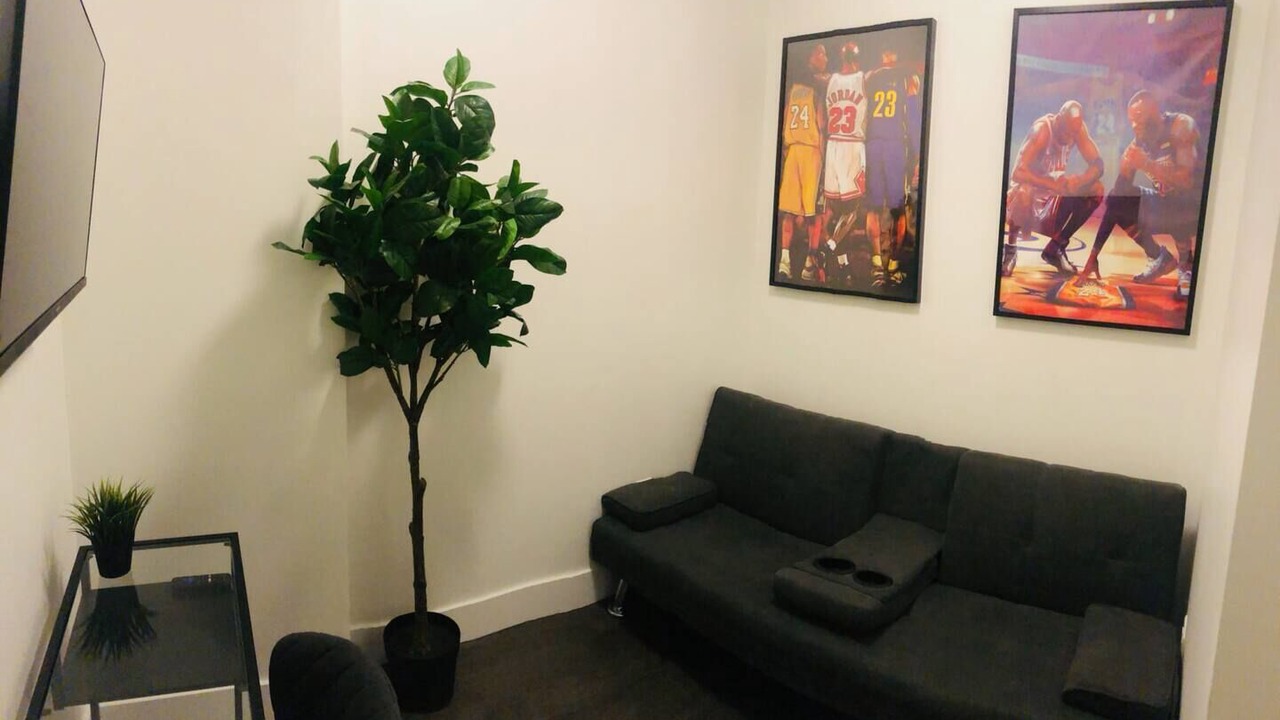 Photo of Livingroom in Cultural District