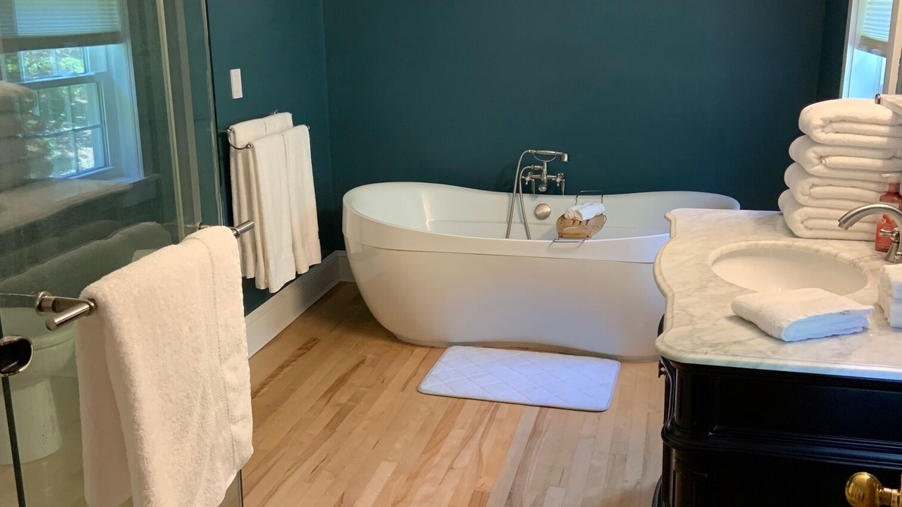 Photo of Bathroom in Sandy Cove