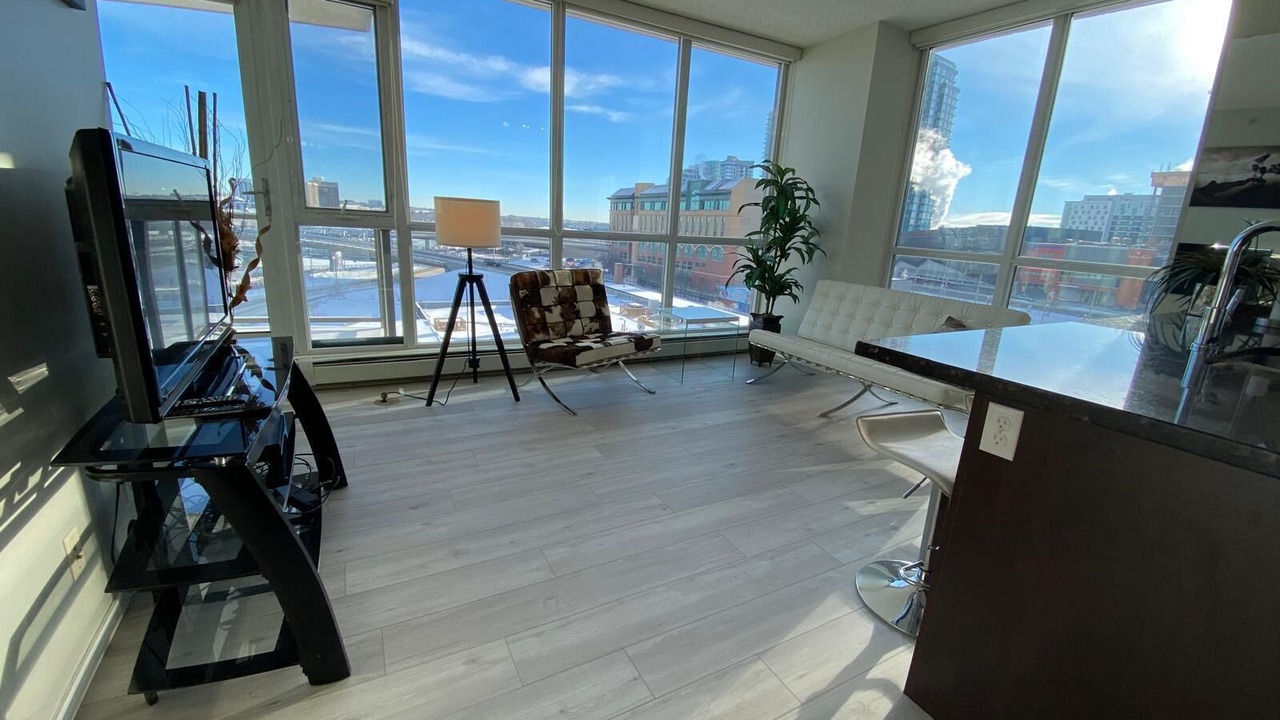 Photo of Livingroom in Bridgeland