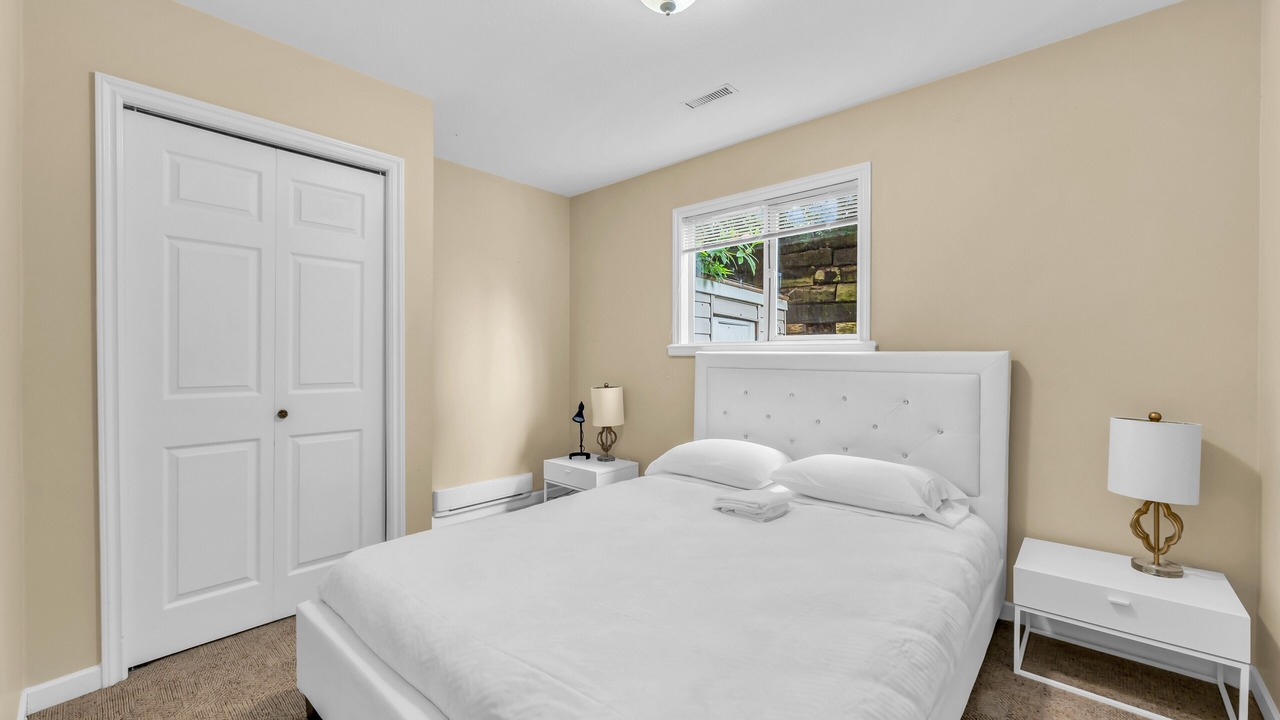 Photo of Bedroom in West Vancouver