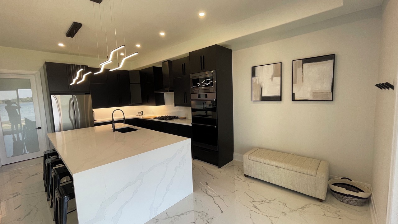 Photo of Kitchen in Victoria Harbour
