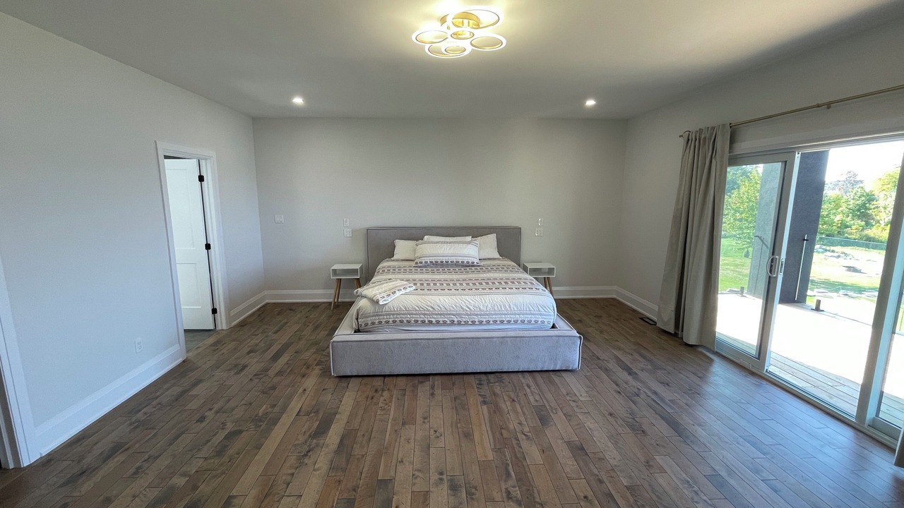 Photo of Bedroom in Victoria Harbour