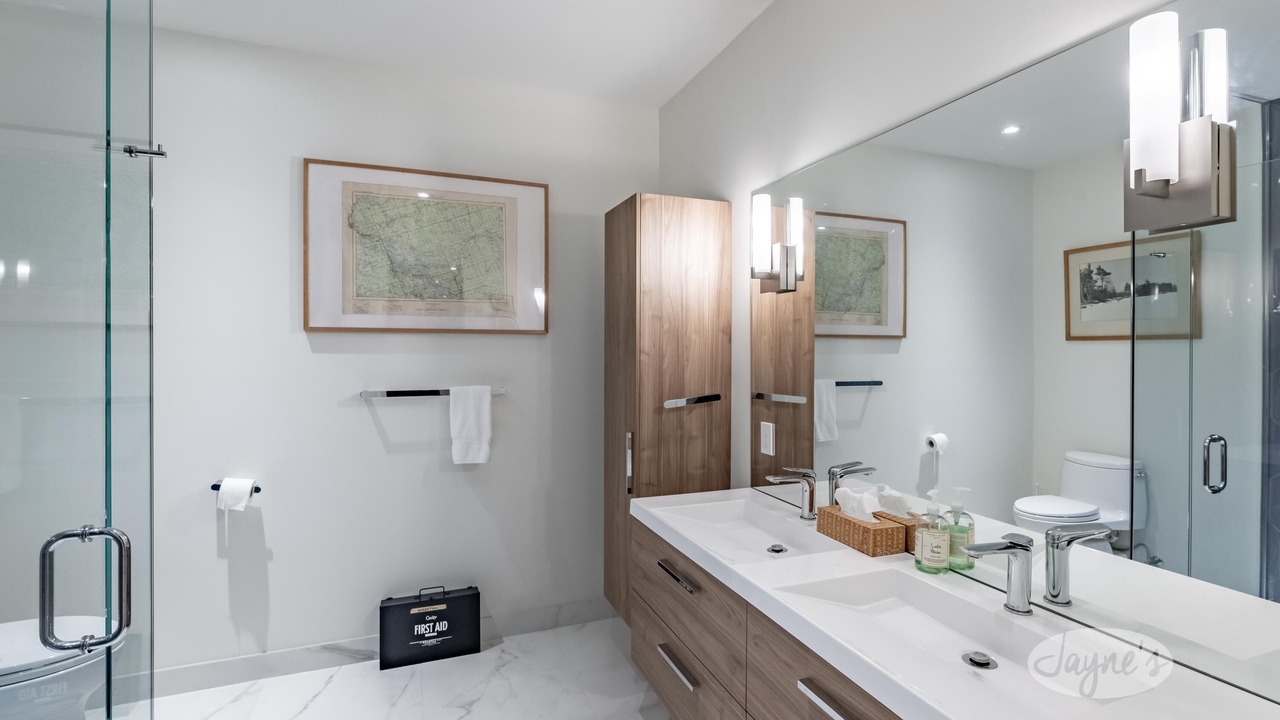 Photo of Bathroom in The Blue Mountains