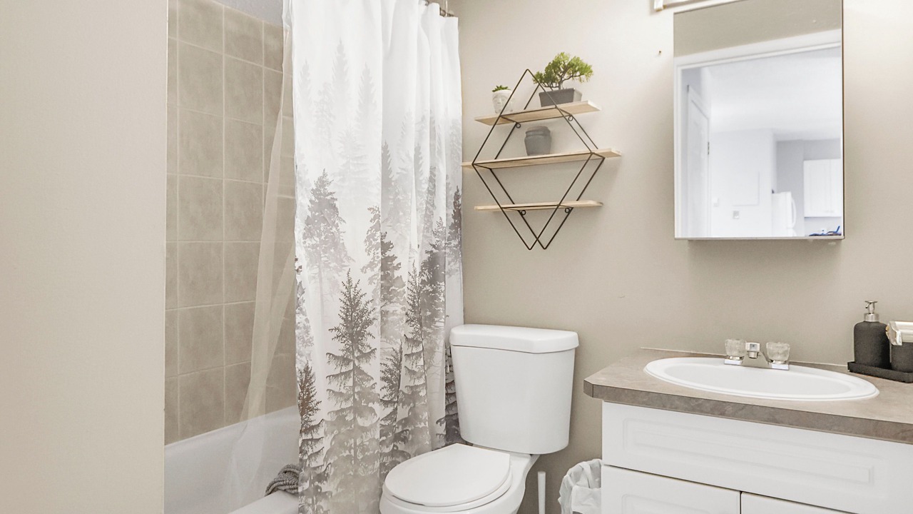 Photo of Bathroom in Sunnyside