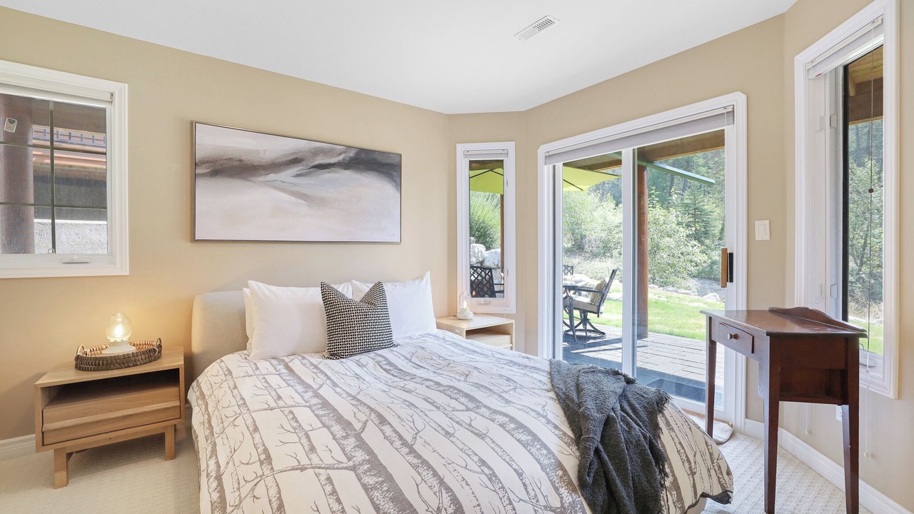 Photo of Bedroom in East Kootenay