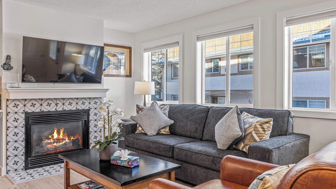 Photo of Livingroom in Harvie Heights
