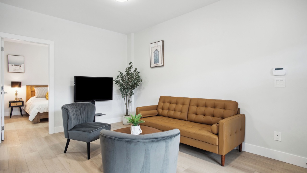 Photo of Livingroom in Central Lonsdale