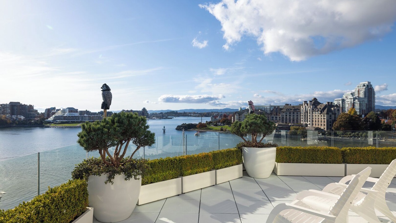 Photo of Patio Balcony in Inner Harbour