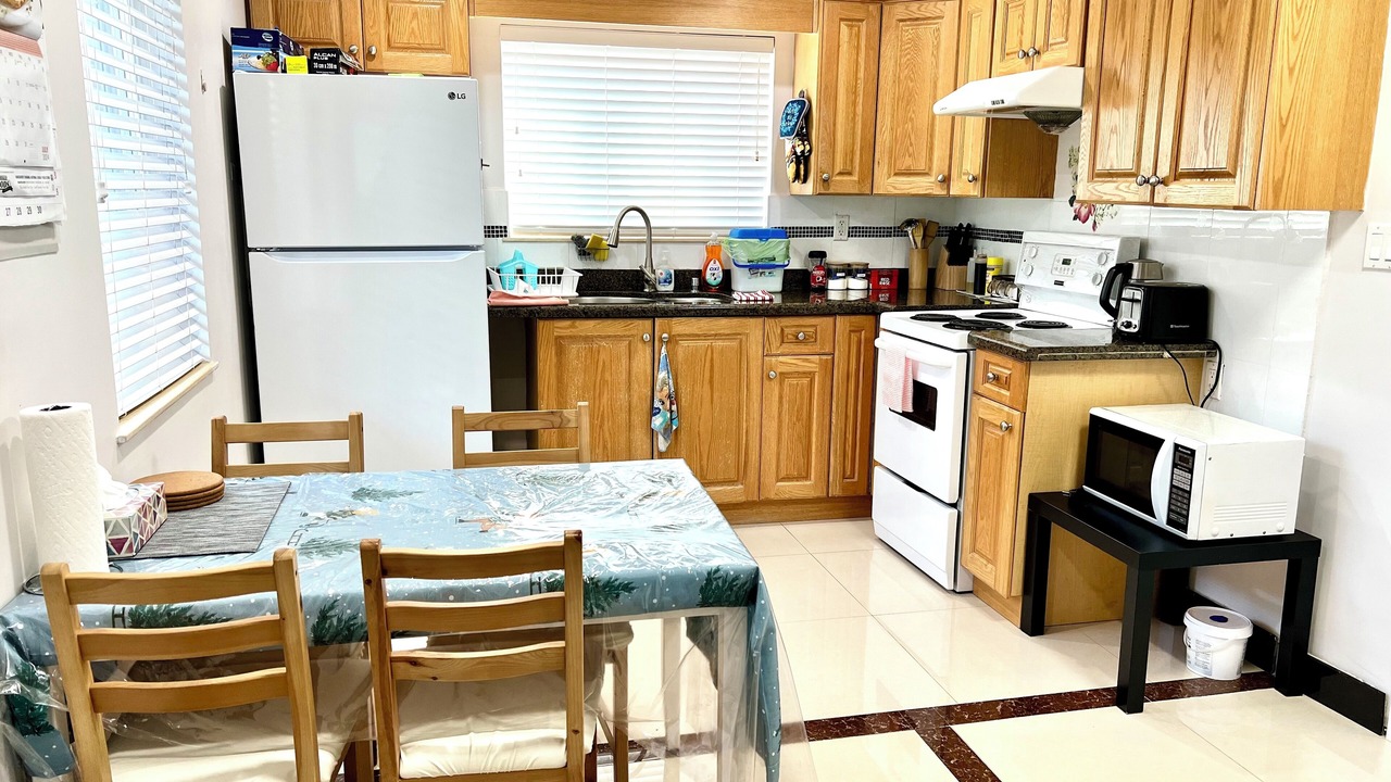 Photo of Kitchen in Renfrew-Collingwood