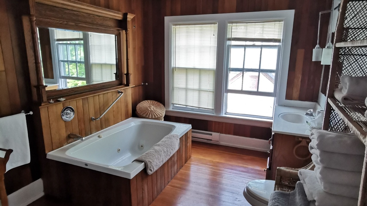 Photo of Bathroom in Port Stanley