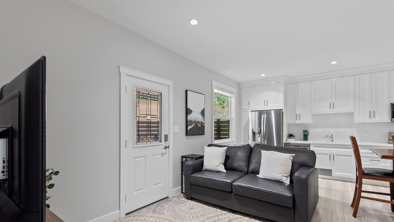 Photo of Livingroom in North Cowichan