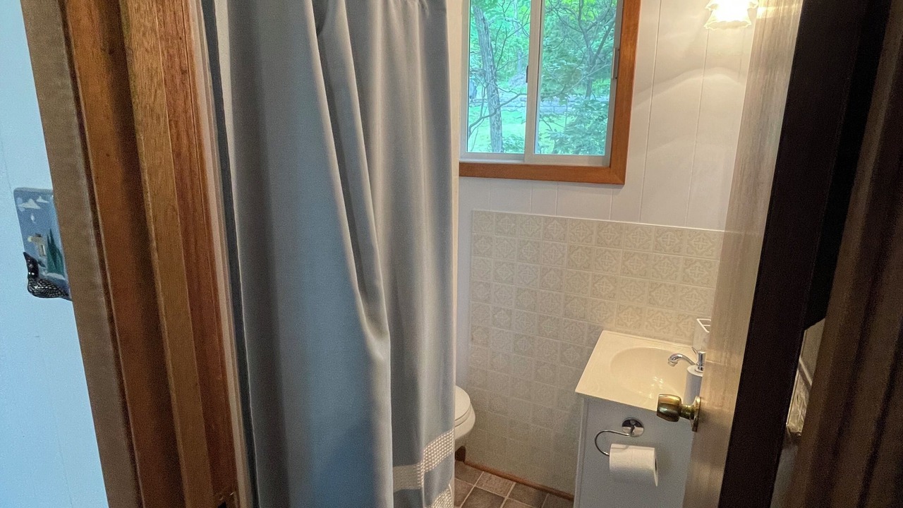 Photo of Bathroom in Marmora